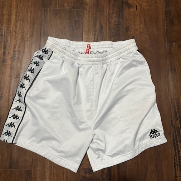 Kappa White and Black Men Shorts - Picture 1 of 3